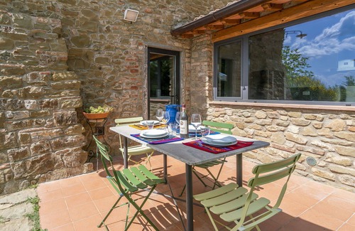 Greve in Chianti Villa | Wonderful private villa for 7 people with WIFI, A/C, TV, patio, panoramic view and parking