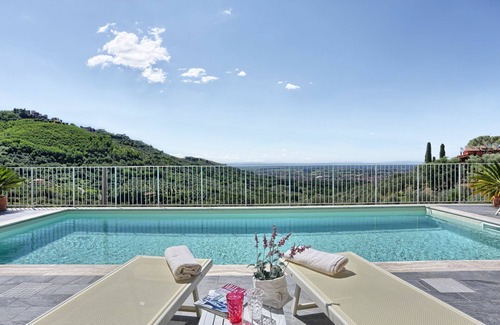 Margine Coperta-Traversagna Villa | Wonderful private villa for 12 guests with A/C, WIFI, private pool