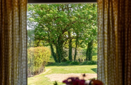 Brazzacott House | Wonderful private villa for 4 people with WIFI, TV, terrace, pets allowed and panoramic view