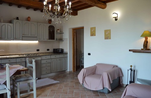 Lisciano Niccone Villa | Wonderful private villa with private pool, WIFI, A/C, TV, terrace, panoramic view, close to Cortona
