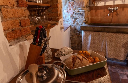Pergine Valdarno House | Wonderful private villa for 6 people with A/C, WIFI, TV, patio and pets allowed, close to Arezzo