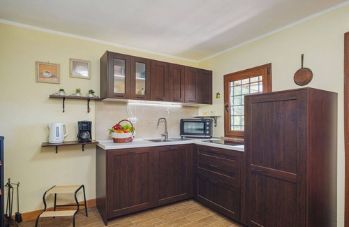 Stazzema House | Wonderful private villa for 4 people with WIFI, TV, terrace, pets allowed and parking
