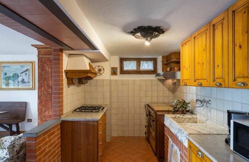 Poggio di Loro House | Wonderful private villa for 6 guests with private pool, TV, terrace and parking