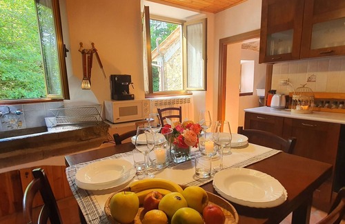 Casoli Villa | Wonderful private villa for 7 guests with private pool, WIFI, TV, terrace, pets allowed and park.