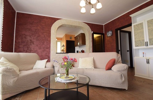 Gioiosa Marea Villa | Wonderful private villa for 6 guests with WIFI, A/C, hot tub, TV, terrace, pets allowed and park.