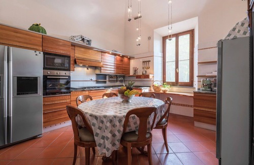 Chiusi Villa | Wonderful private villa with private pool, hot tub, WIFI, A/C, TV, terrace, panoramic view, parking