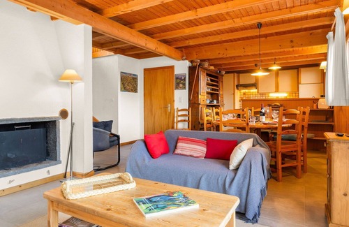 Val d'Illiez House | Wonderful private villa for 8 guests with WIFI, TV, terrace and parking