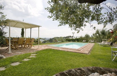 Cascine-La Croce Villa | Wonderful private villa with private pool, A/C, WIFI, TV, terrace and panoramic view, close to L.