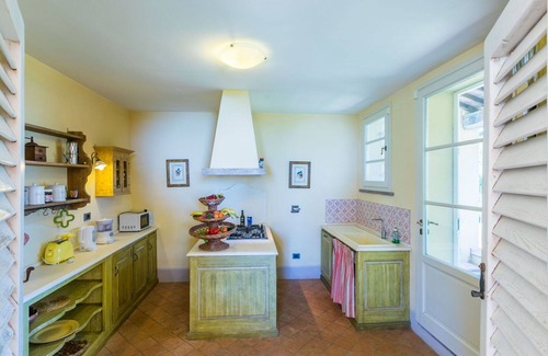 Cecina Valley Villa | Wonderful private villa with A/C, private pool, WIFI, TV, patio, pets allowed and panoramic view