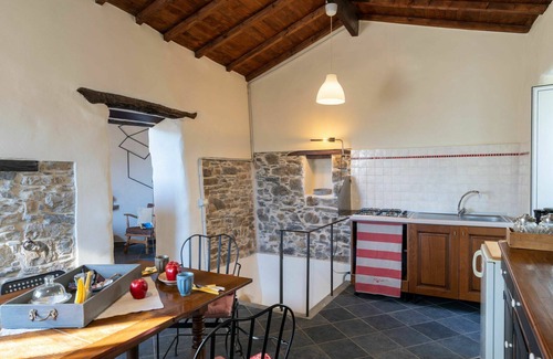 Chiusavecchia House | Wonderful private villa for 2 people with terrace and parking