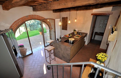 Montegonzi Villa | Wonderful private villa with WIFI, private pool, A/C, TV, veranda, panoramic view and parking