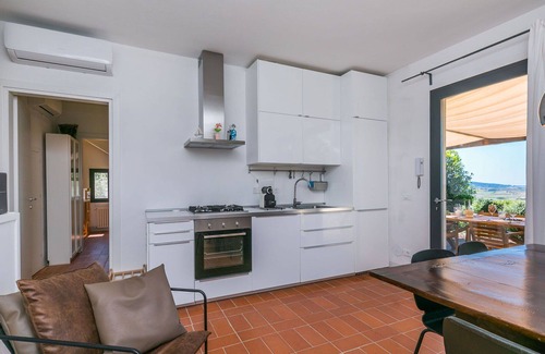Santa Luce House | Wonderful private villa with WIFI, A/C, TV, patio, pets allowed, panoramic view and parking
