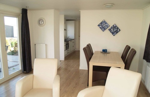 IJhorst House | Wonderful private villa for 4 guests with pool, WIFI, TV and terrace
