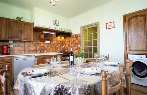 Arcangues House | Wonderful private villa for 8 people with WIFI, private pool, TV, terrace, pets allowed and park.