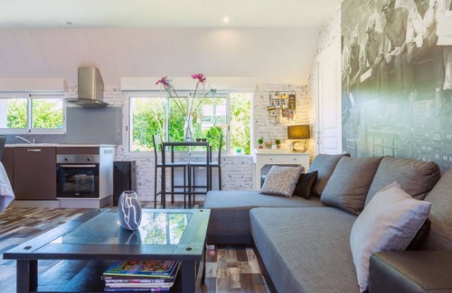 Champeaux House | Wonderful private villa for 4 people with TV, terrace and parking