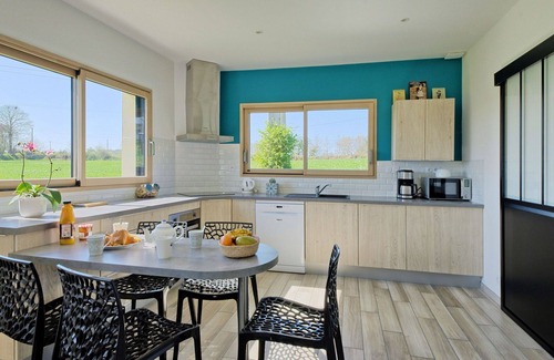 Ploubezre House | Wonderful private villa for 6 people with WIFI, TV, terrace and parking