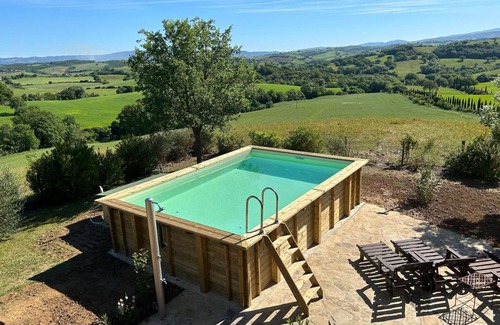 Cinigiano House | Wonderful private villa with private pool, A/C, WIFI, TV, patio, pets allowed and panoramic view