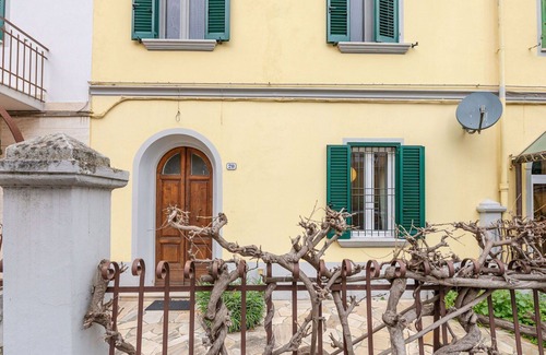 Follonica House | Wonderful private villa for 7 people with A/C, WIFI, TV, patio and parking