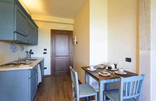 Lucignano House | Wonderful private villa for 16 guests with A/C, WIFI, private pool, hot tub, TV, terrace and par.