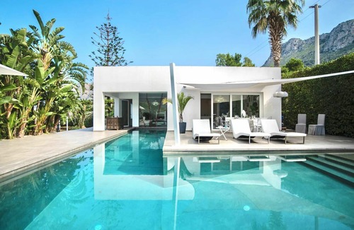 Cinisi Villa | Wonderful private villa for 4 people with A/C, private pool, WIFI, TV and patio