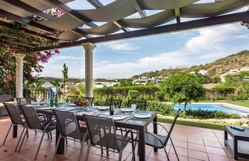 Patio Villa | Wonderful private villa for 12 people with A/C, WIFI, private pool, TV, patio and parking