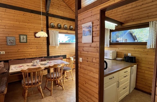 Bernau House | Wonderful private villa for 6 people with TV, balcony, pets allowed and parking