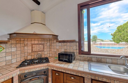 Syracuse Villa | Wonderful private villa for 5 people with private pool, A/C, WIFI, TV, terrace and pets allowed
