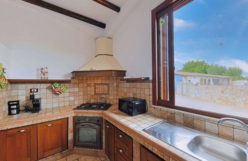 Syracuse Villa | Wonderful private villa for 5 people with private pool, A/C, WIFI, TV, terrace and pets allowed