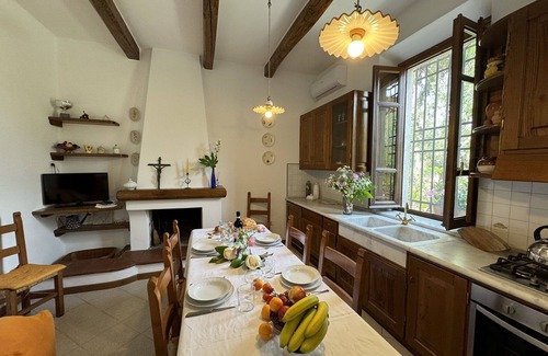 Viareggio Villa | Wonderful private villa for 8 people with A/C, WIFI, TV, patio and pets allowed