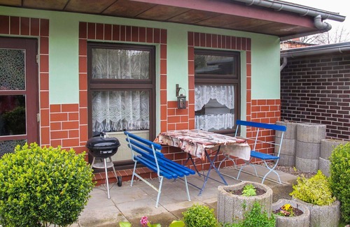 Goldberg House | Wonderful private villa for 4 guests with TV, patio, pets allowed and parking