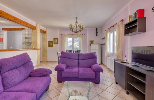 Urbanizacion La Mandarina House | Wonderful private villa for 6 guests with private pool, A/C, WIFI, TV, terrace and pets allowed