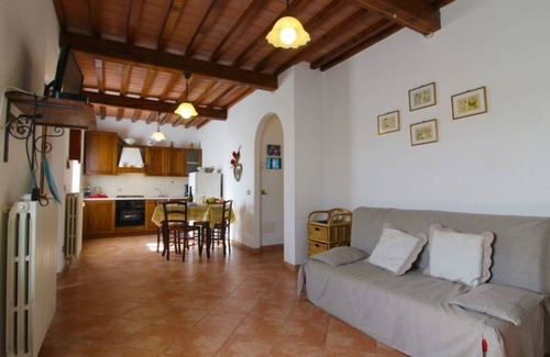 Volterra Villa | Wonderful private villa with private pool, WIFI, TV, pets allowed, parking, close to San Gimignano