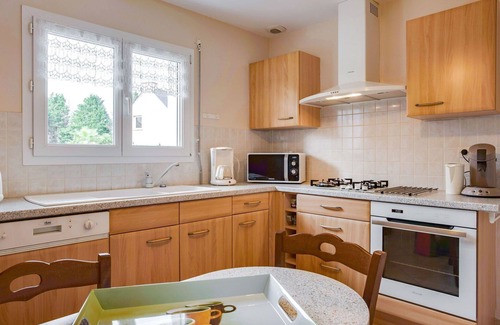 Erdeven House | Wonderful private villa for 8 guests with WIFI, TV, terrace, pets allowed and parking