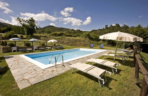 Pieve di Chio Villa | Wonderful private villa for 10 guests with WIFI, private pool, TV and parking, close to Cortona