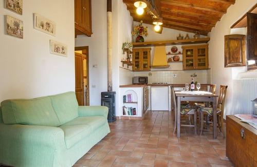 Dicomano House | Wonderful private villa with private pool, WIFI, hot tub, TV, patio, pets allowed and parking