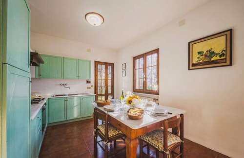 Massa House | Wonderful private villa for 4 people with WIFI, TV and terrace