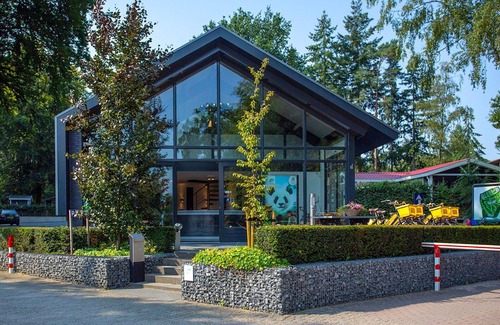 Municipality of Rhenen House | Wonderful private villa for 5 people with pool, WIFI, TV, terrace and parking