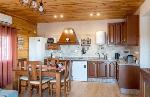 Cabra Villa | Wonderful private villa with WIFI, private pool, A/C, TV, terrace, pets allowed and parking