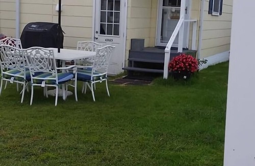 South End House | Wonderful Rare Single Family Near Beach