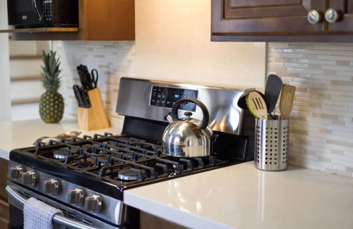Del Rey House | WONDERFUL RENOVATED 4-BEDROOM HOUSE NEAR MARINA DEL REY & CULVER CITY (p39)