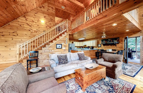 Ellijay House | Wonderful Riverside Home w/Free WiFi, Firepit, AC, Deck - Dogs + Snowbirds OK