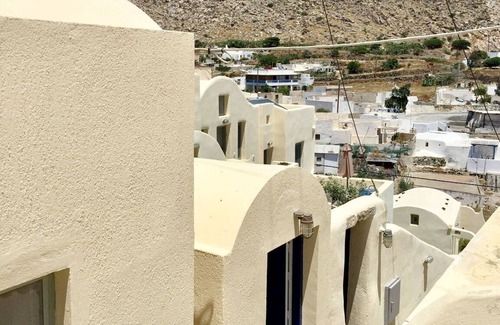 Emporio Villa | Wonderful Santorini Villa | 2 Bedrooms.