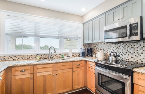 Thompsonville House | Wonderful Ski-in/Ski-out Townhome W/Shared Pool, Free WiFi, & Modern Decor