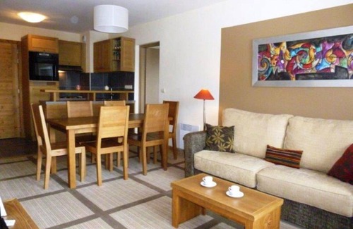 Flaine Apartment | Wonderful South Facing Mountain Views. Sleeps 6