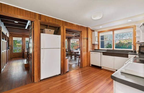 Portland Cottage | Wonderful Summer Cottage on Great Diamond Island
