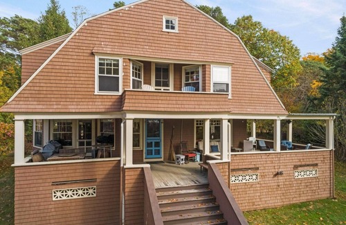 Portland Cottage | Wonderful Summer Cottage on Great Diamond Island