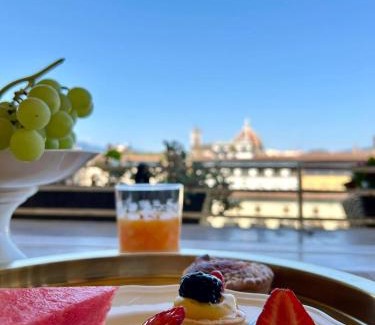 San Niccolo Apartment | Wonderful terrace over Ponte Vecchio with elevator
