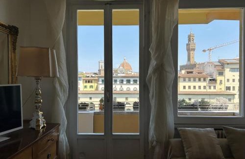 San Niccolo Apartment | Wonderful terrace over Ponte Vecchio with elevator
