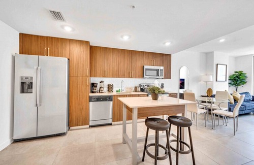 Overtown Apartment | Wonderful Unit In Downtown Miami W/Free Parking