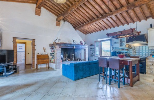 Bollano House | Wonderful villa with private pool, A/C, WIFI, hot tub, TV, patio, pets allowed and panoramic view